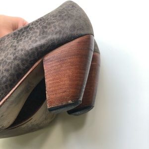 Dieppa Restrepo Lady ankle boot in gray leopard